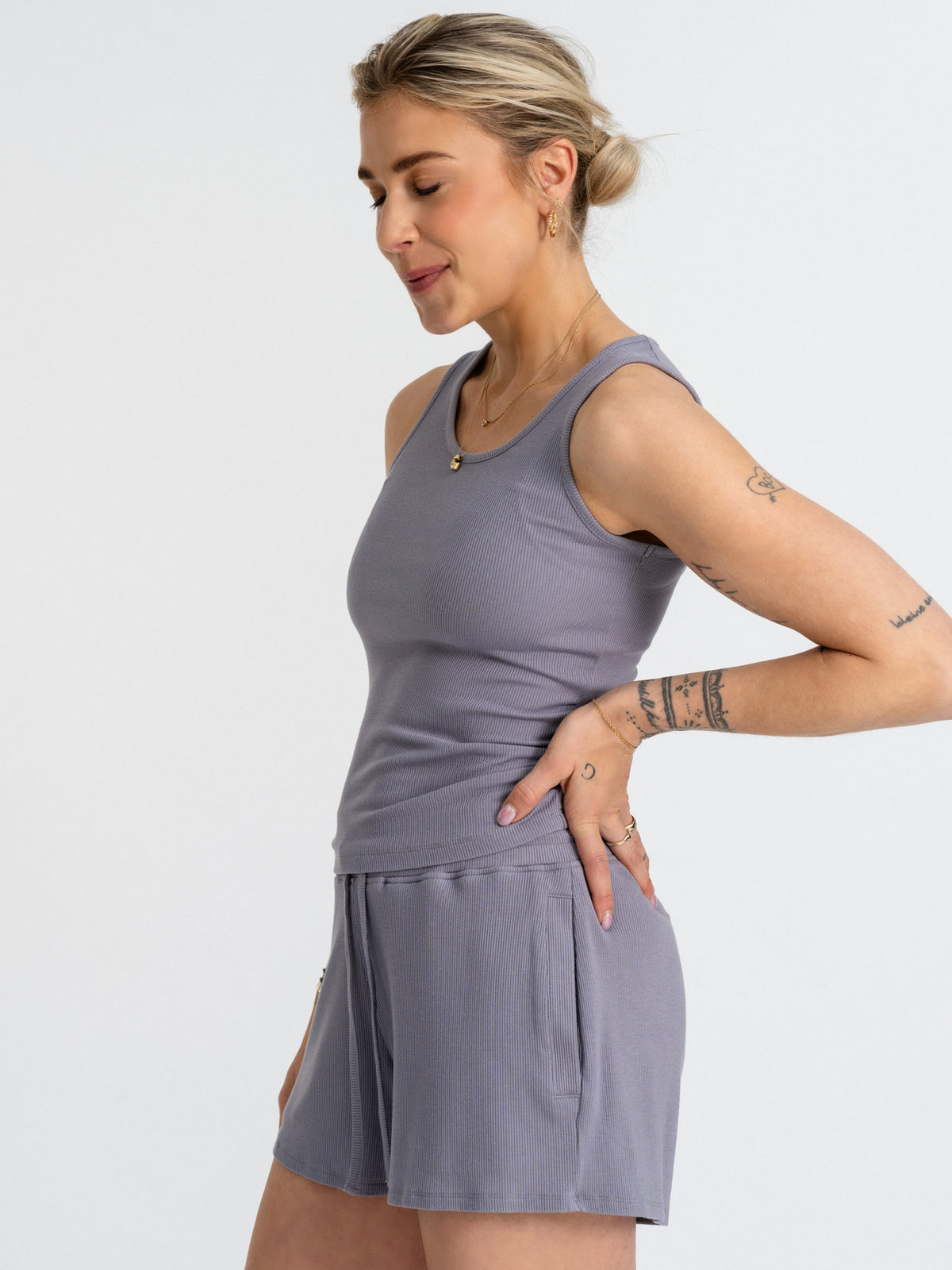 Joluun Anna Top Velvet Grey - Day and Night Loungwear in weicher Modal Rippe