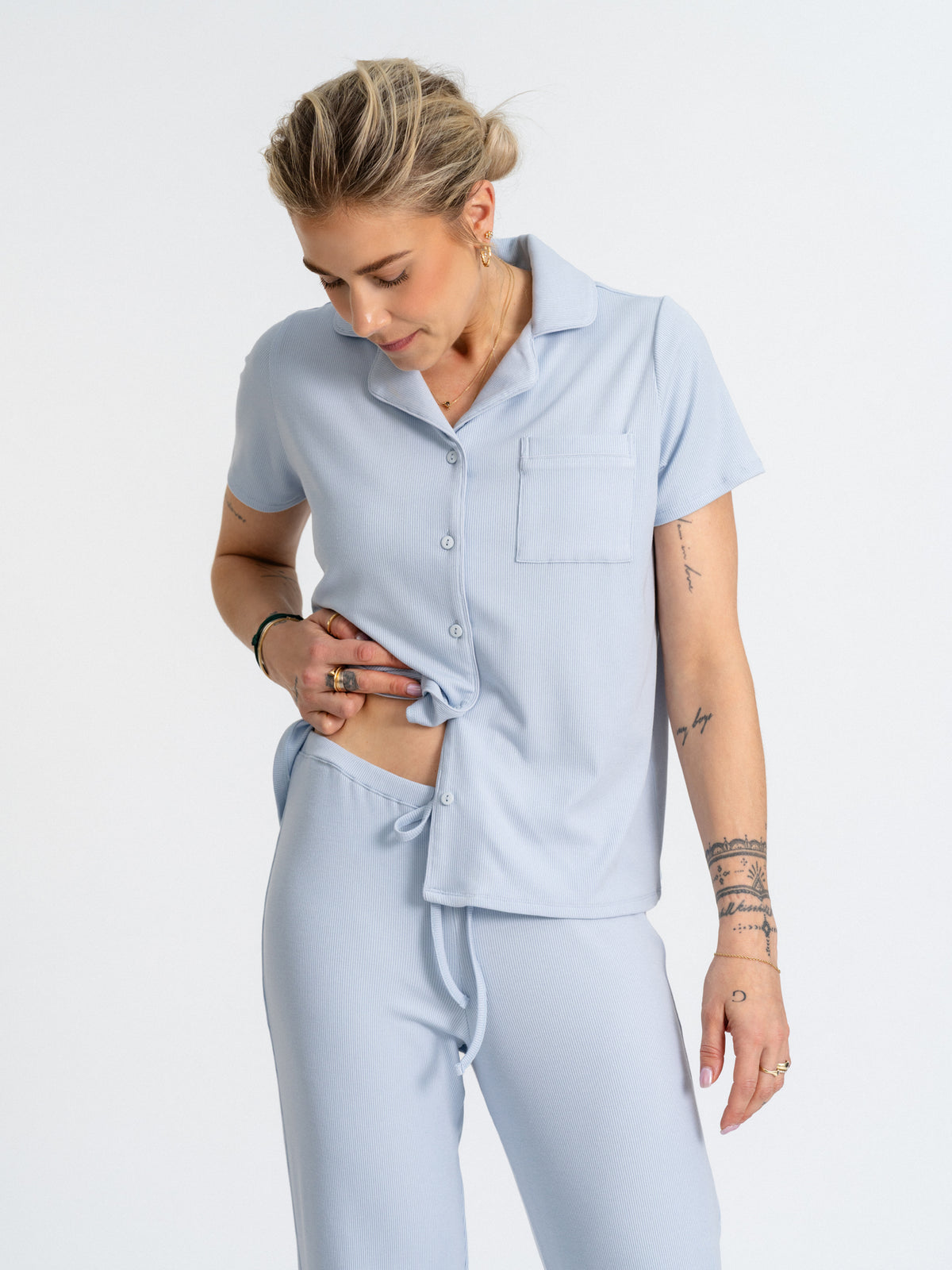 Joluunn Studio Patricia Pyjamahemd Ice Blue - Soft Rib Modal Oberteil Hinteransicht